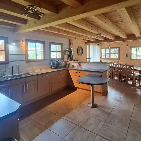 Spacieux A Pour 14 Personnes Avec Sauna - Fr-1-676-226 Alpehytte *