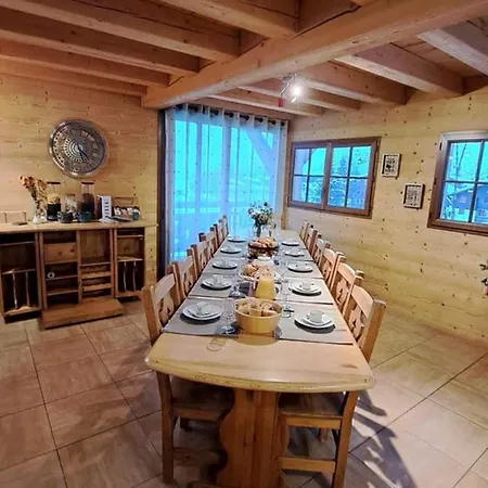 Spacieux A Pour 14 Personnes Avec Sauna - Fr-1-676-226