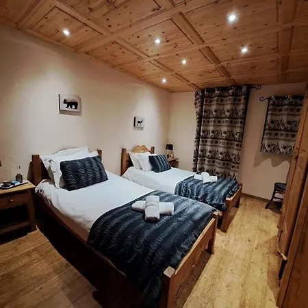 Spacieux A Pour 14 Personnes Avec Sauna - Fr-1-676-226 *