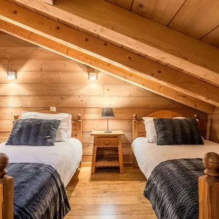 Spacieux A Pour 14 Personnes Avec Sauna - Fr-1-676-226 *