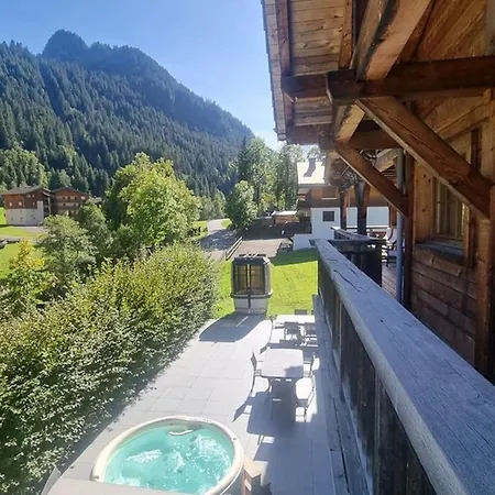 Spacieux A Pour 14 Personnes Avec Sauna - Fr-1-676-226 Шале *