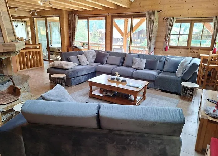 Spacieux à Pour 14 Personnes Avec Balcon Et Sauna - Fr-1-676-226