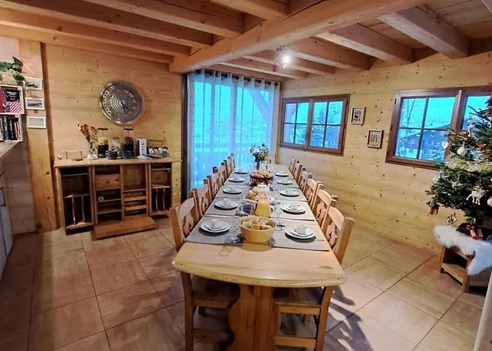 Spacieux à Pour 14 Personnes Avec Balcon Et Sauna - Fr-1-676-226