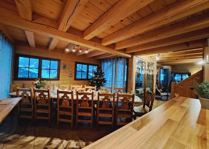 Spacieux à Pour 14 Personnes Avec Balcon Et Sauna - Fr-1-676-226 Chalé