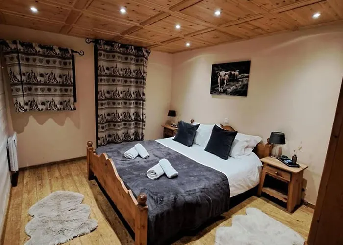 Spacieux à Pour 14 Personnes Avec Balcon Et Sauna - Fr-1-676-226 Chalé Châtel