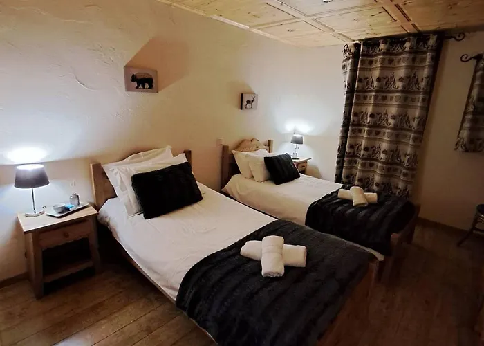 Spacieux à Pour 14 Personnes Avec Balcon Et Sauna - Fr-1-676-226 *