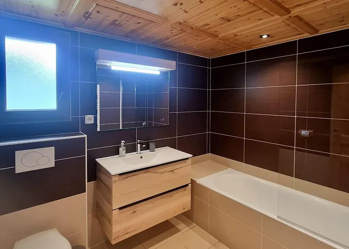 Spacieux à Pour 14 Personnes Avec Balcon Et Sauna - Fr-1-676-226 Chalé