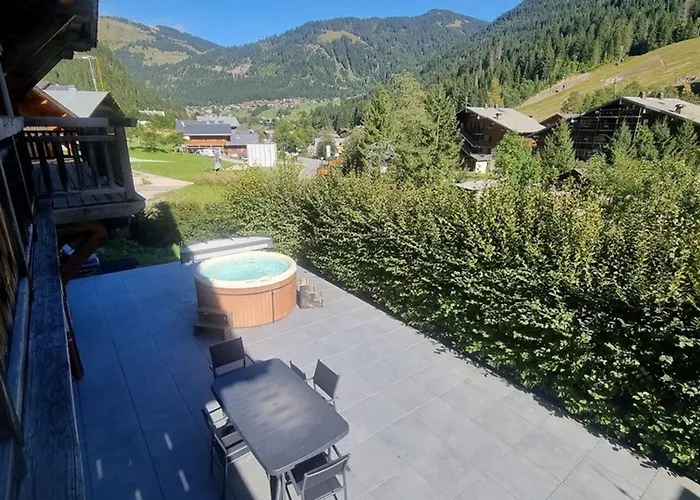 Spacieux à Pour 14 Personnes Avec Balcon Et Sauna - Fr-1-676-226 Chalé *